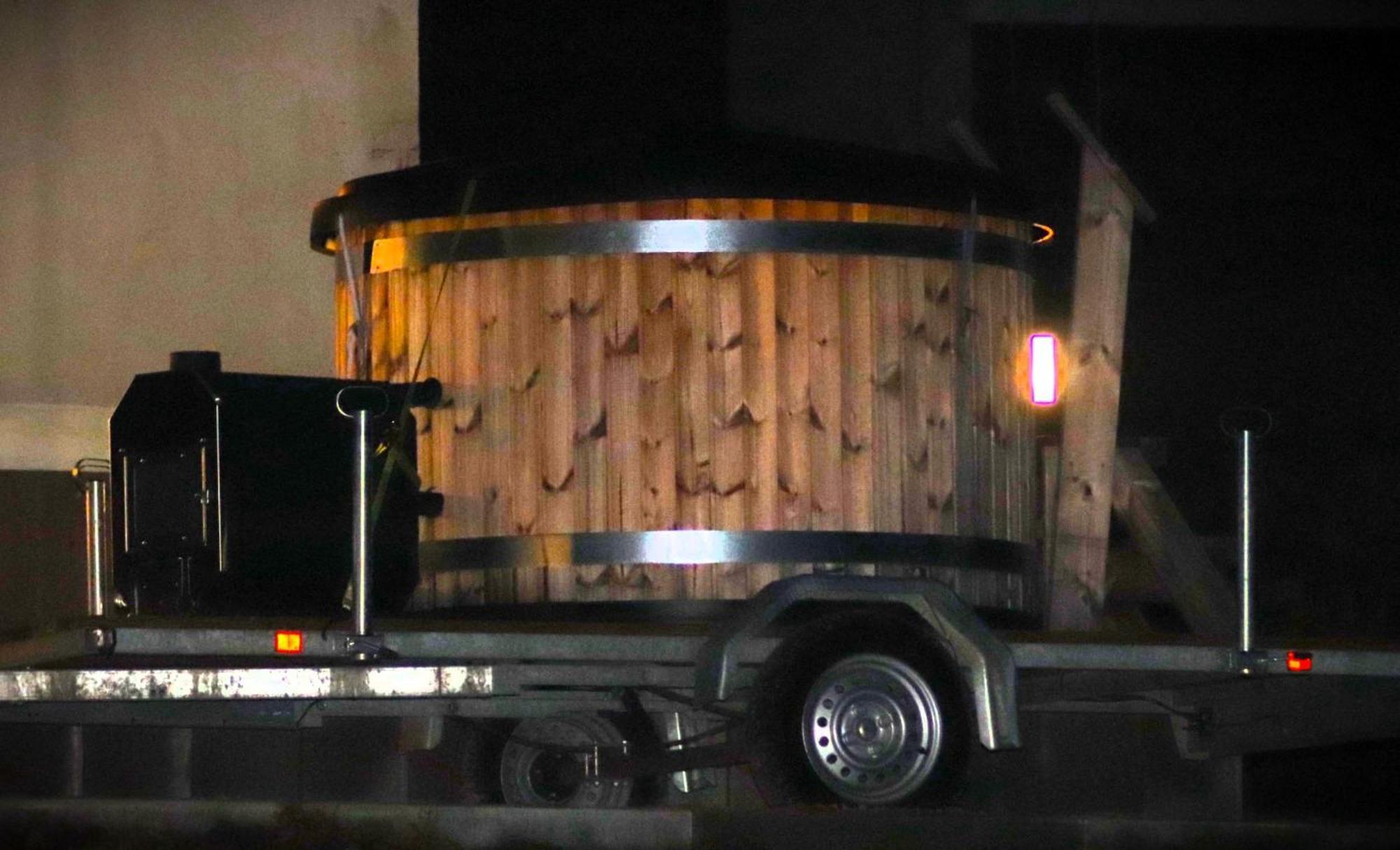 Uniejow Port Pod Sosnamiアパートメント エクステリア 写真